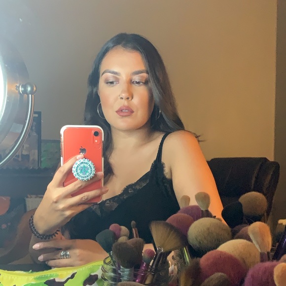 Meet your Posher, Jen - Picture 1 of 1